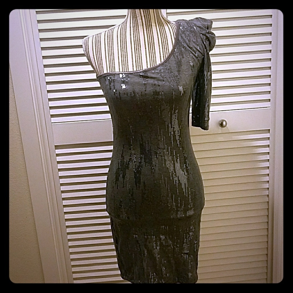 Love Culture Med Silver Sequin One Shoulder Dress